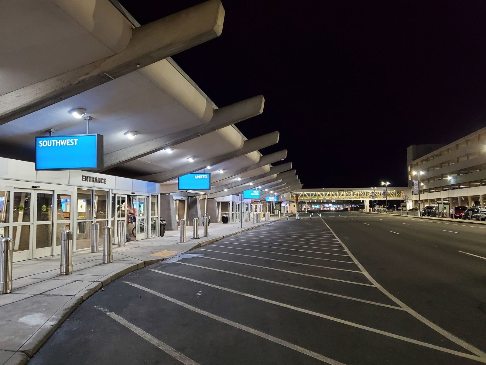 Spokane Intl Airport Business > Goods